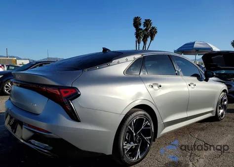 2025 Kia K5 Gt Line z USA, uszkodzony, nr VIN KNAG64J76S5361333